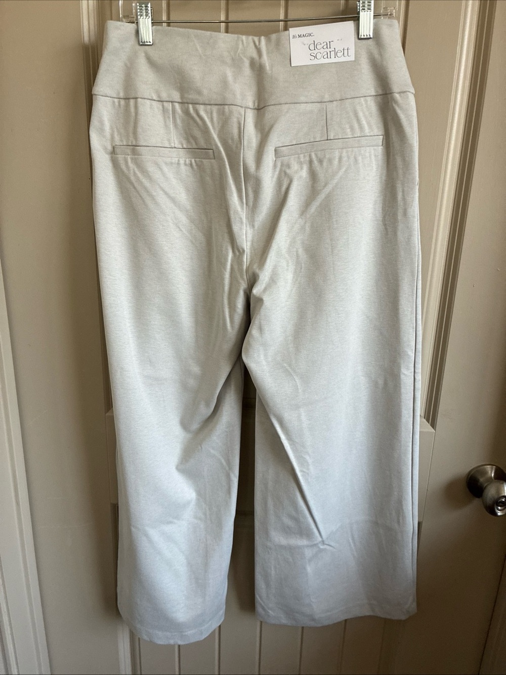 Dear Scarlett Light Cream Cropped Pull-On Pants - Picture 3 of 6